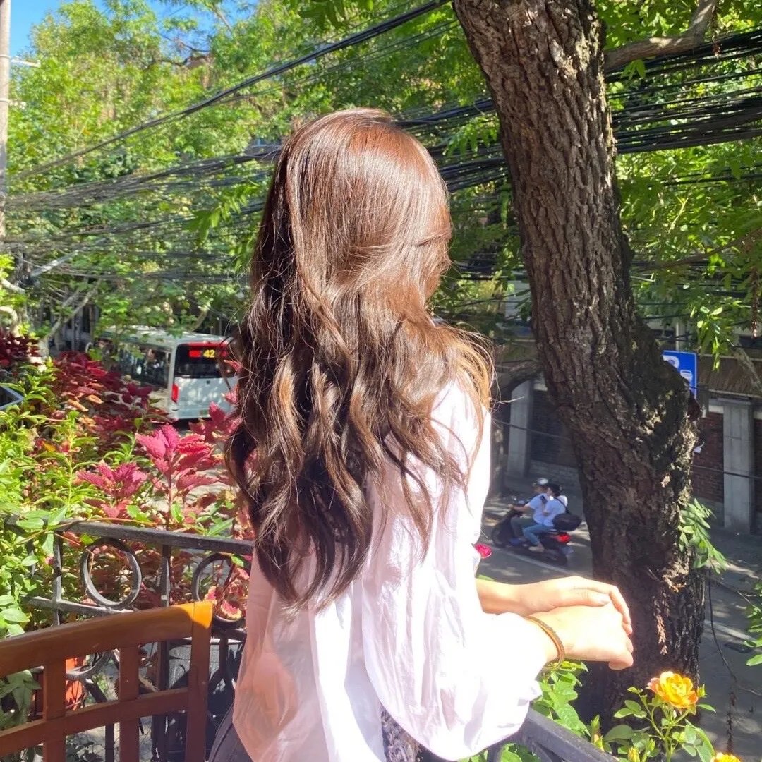 牧蜂姑娘海报