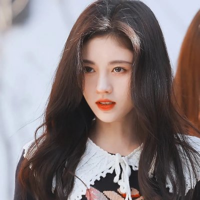 黑白李海报